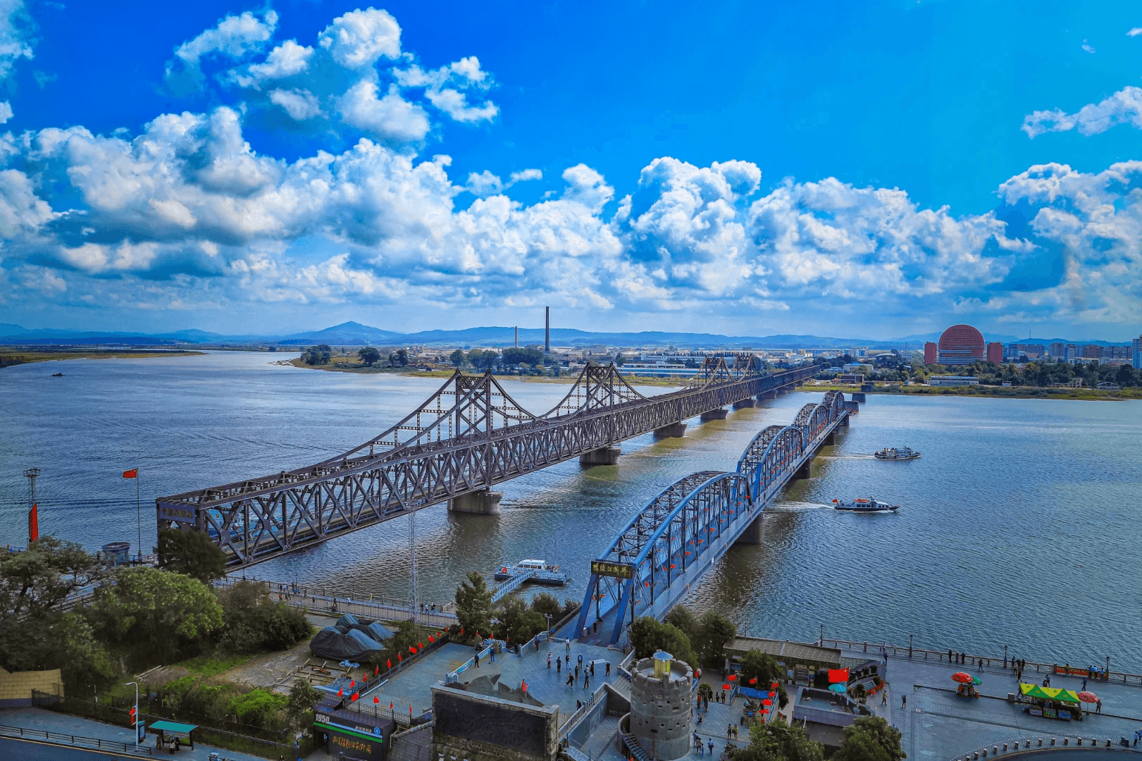 鸭绿江断桥打卡与游船